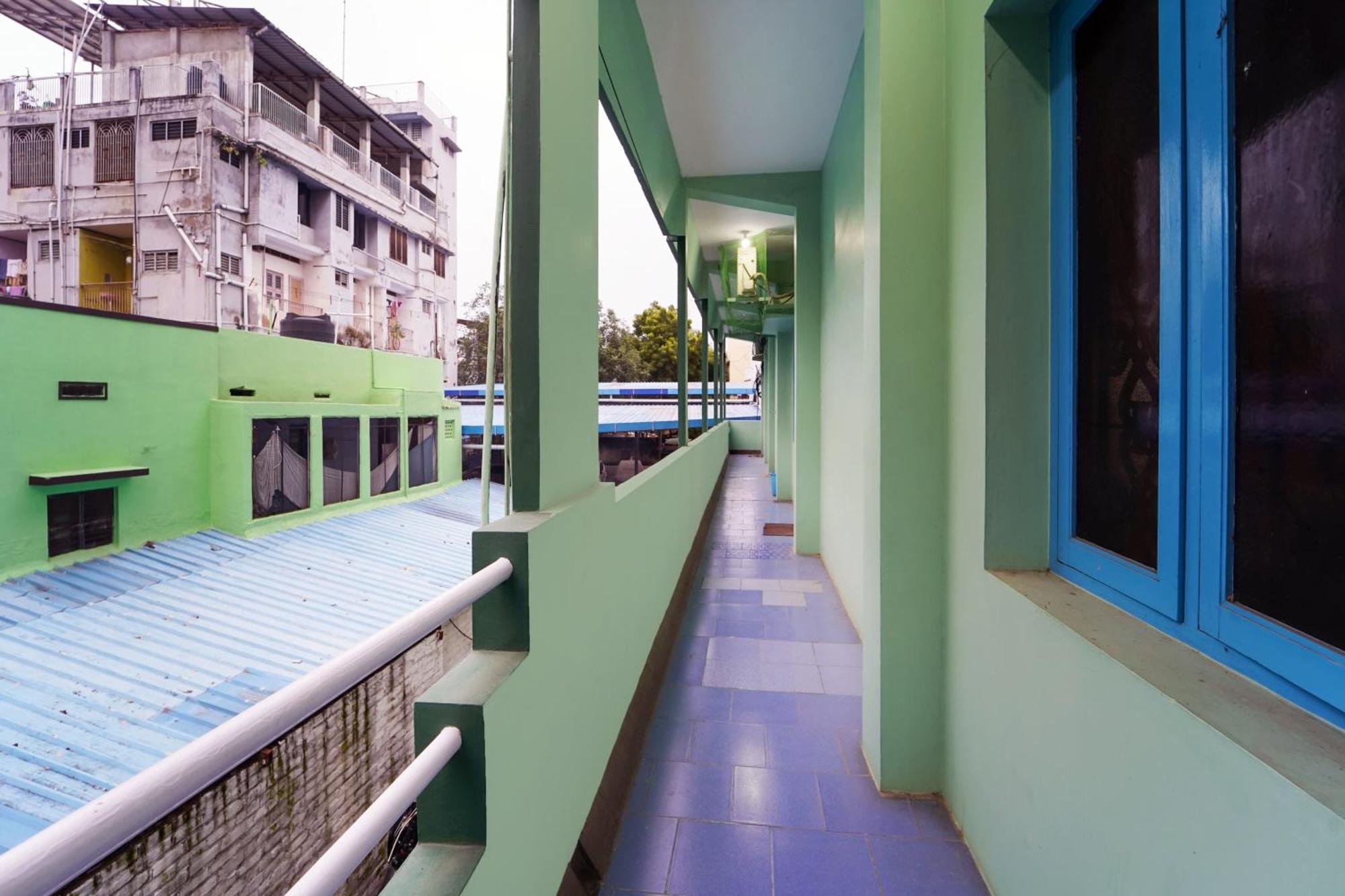 Hotel O Sri Sivasakthi A/C Lodge Sivakasi Bagian luar foto
